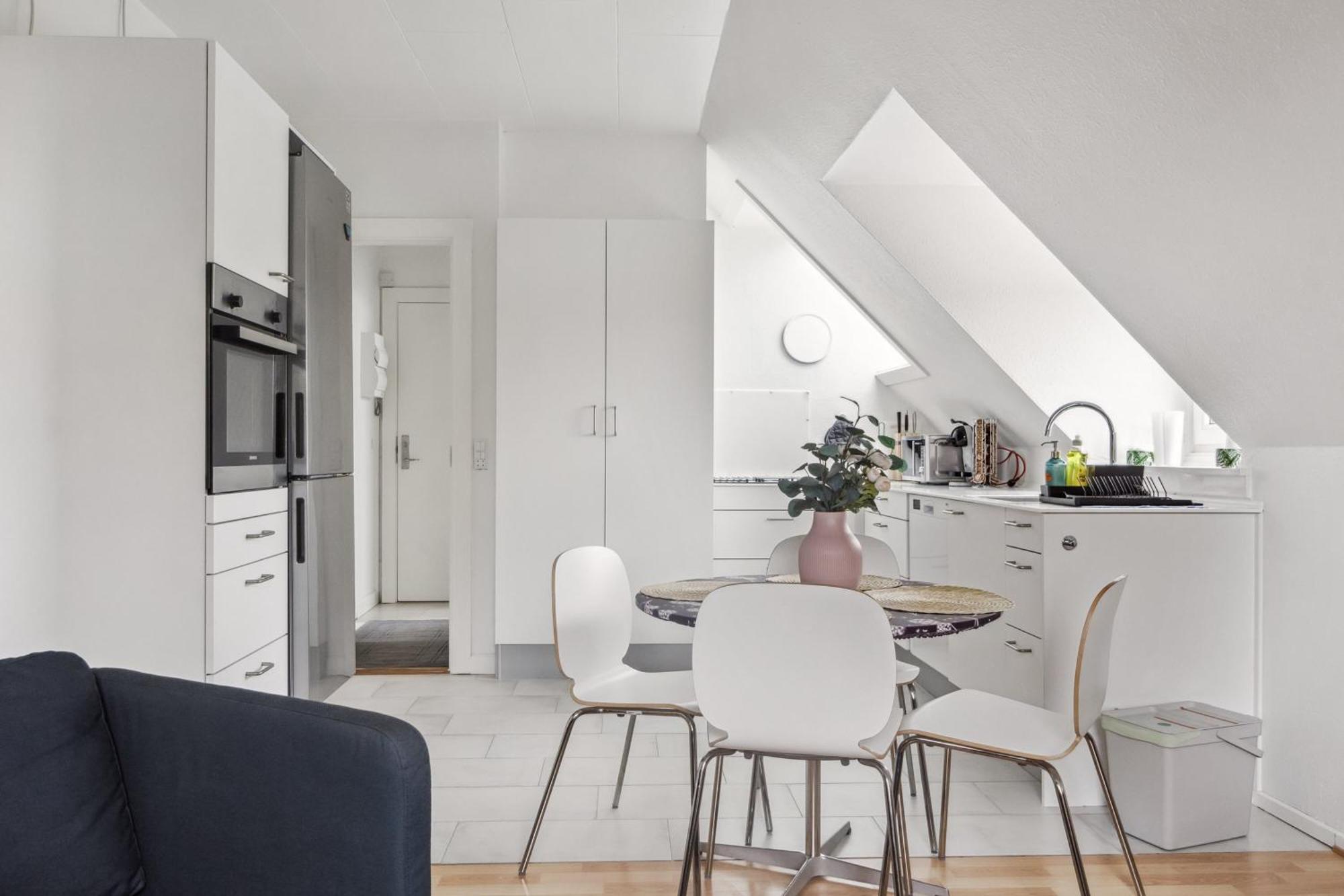 Lovely Top Floor Apart Copenhagen Near Airport, Metro And The Beach Buitenkant foto