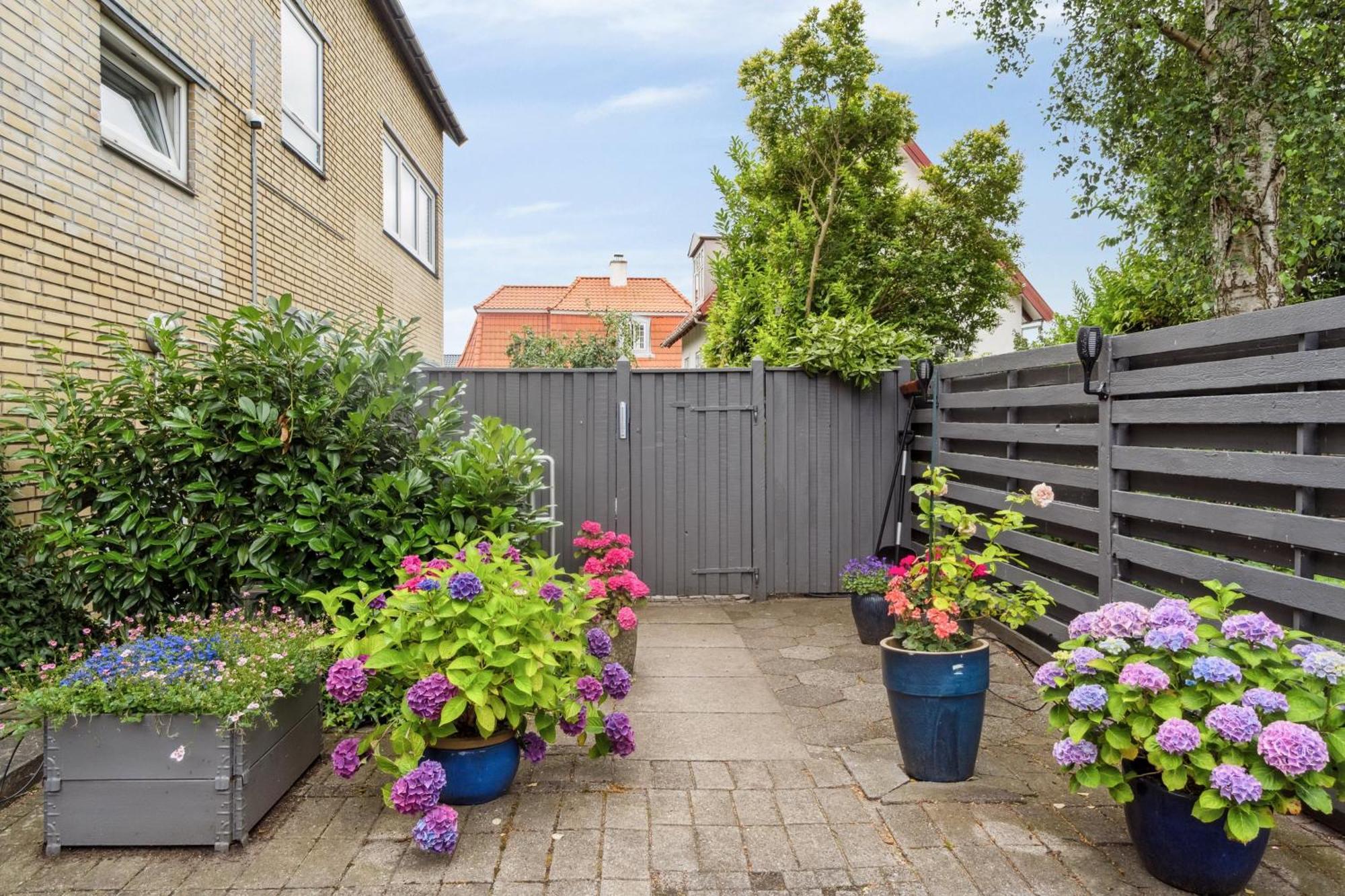 Lovely Top Floor Apart Copenhagen Near Airport, Metro And The Beach Buitenkant foto