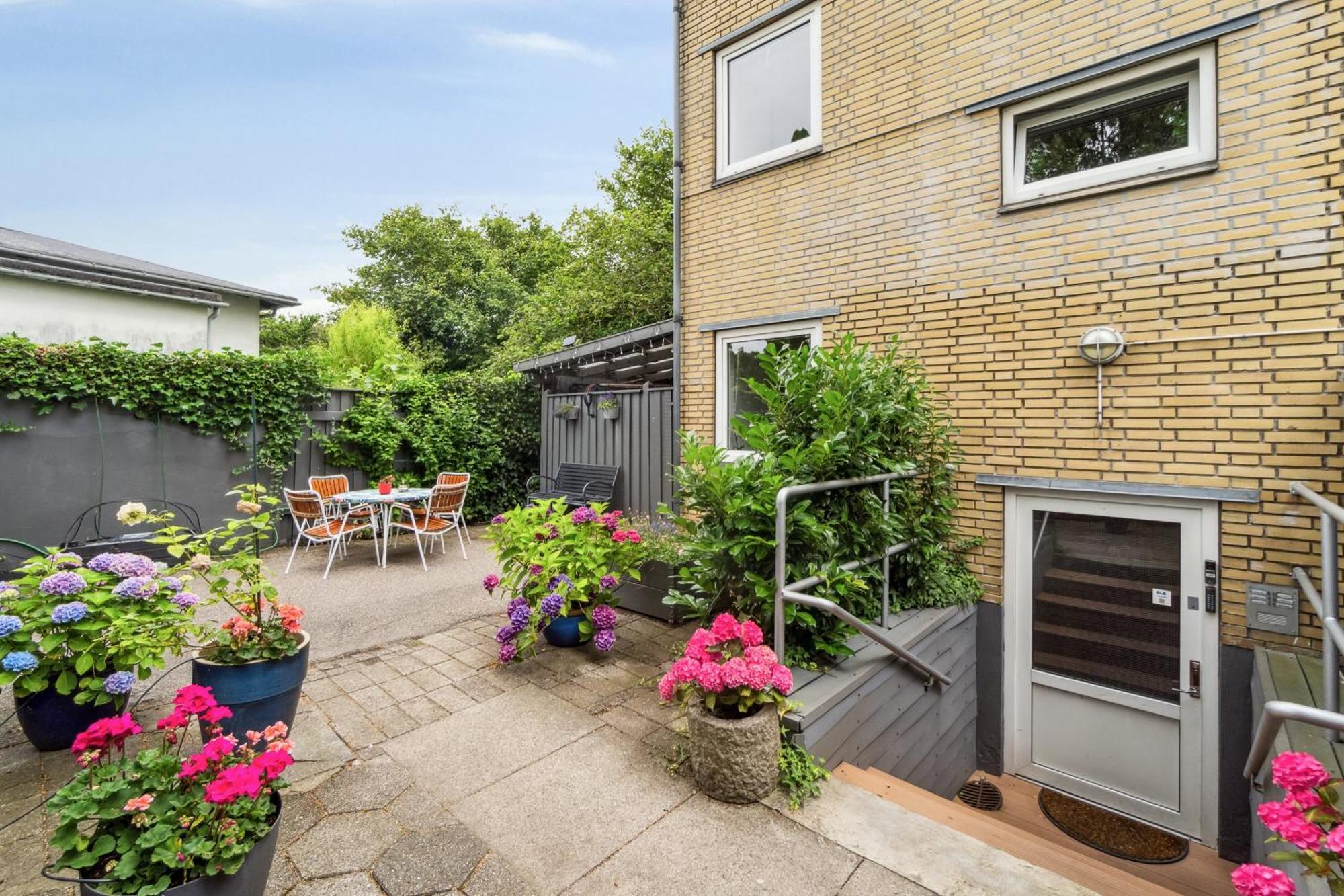 Lovely Top Floor Apart Copenhagen Near Airport, Metro And The Beach Buitenkant foto